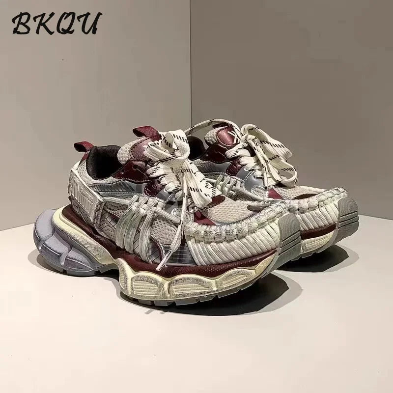 BKQU Dad Shoes mujer  otoño nuevo Color correa cepillada y envejecida Retro suela gruesa aumento de altura zapatos deportivos de moda